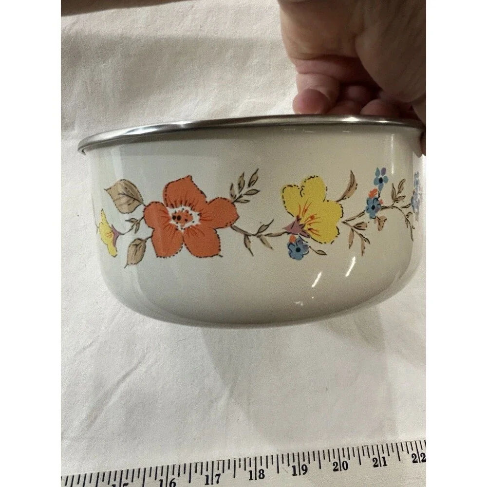 Vintage Saltera Enamel Nesting Bowls Set 2 - Himark Gourmet Kitchen Floral